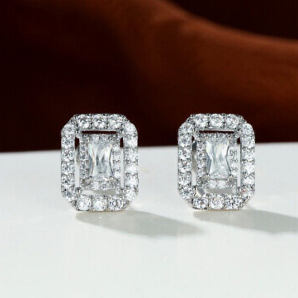 NWT sterling silver stud earrings - Picture 4 of 4